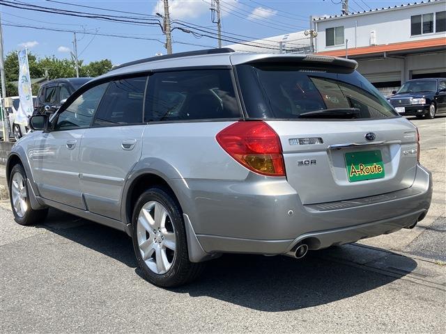 Subaru Legacy Outback 10