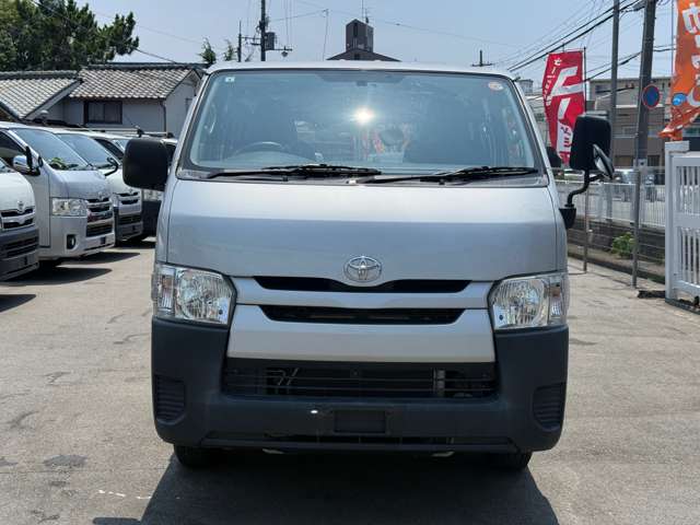 Toyota Hiace Van 2
