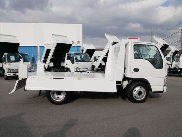 Isuzu Elf 12