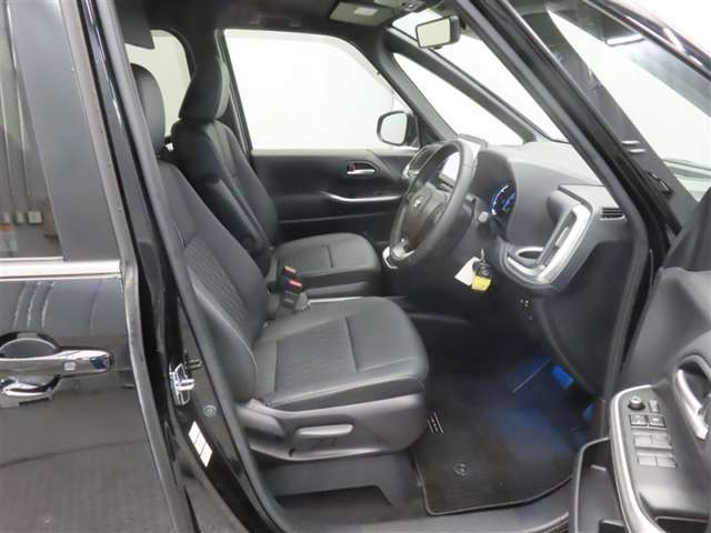 Toyota Noah 7