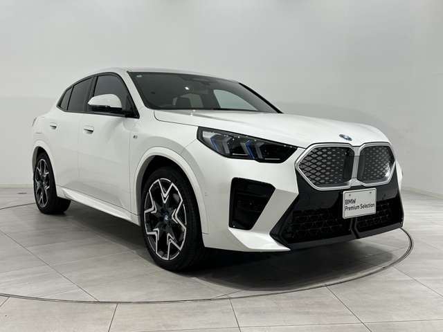 BMW iX2 4