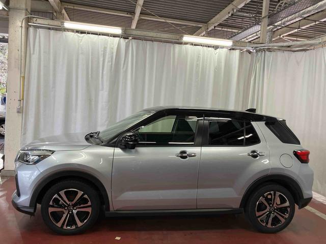 Daihatsu Rocky 8