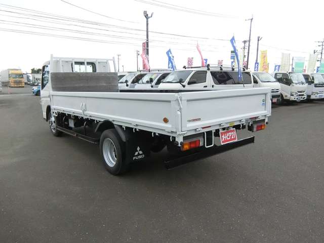 Mitsubishi Fuso Canter 4