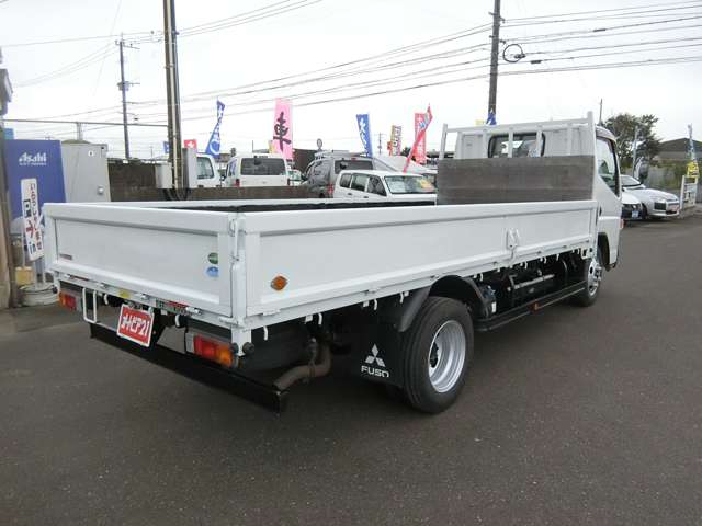 Mitsubishi Fuso Canter 7