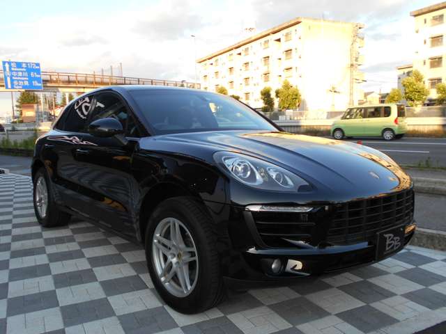 Porsche Macan 4
