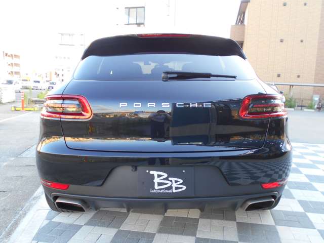Porsche Macan 7