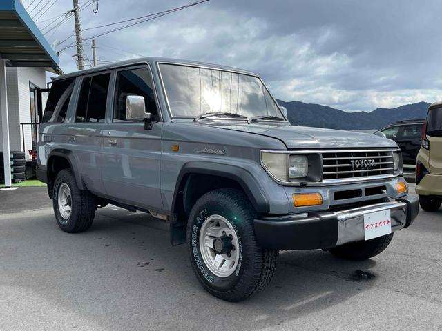Toyota Land Cruiser Prado 2