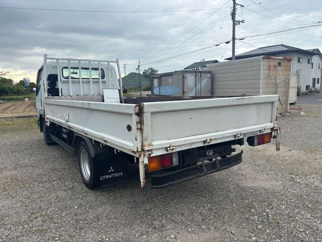 Mitsubishi Fuso Canter 2