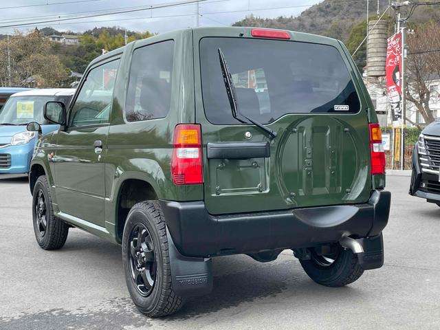Mitsubishi Pajero Mini 7