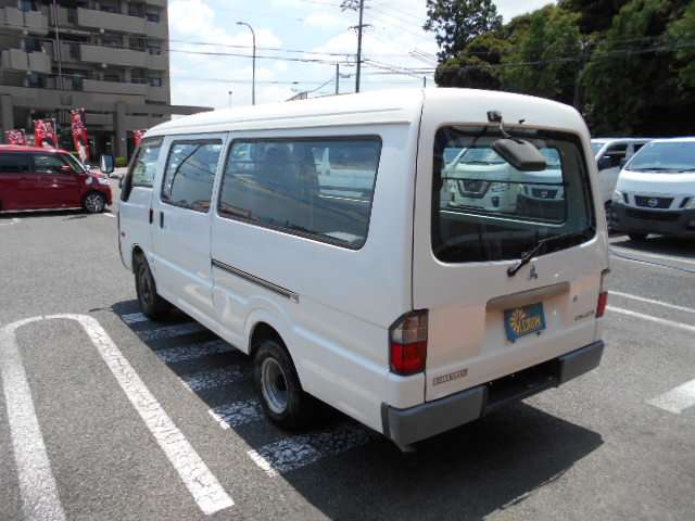 Mitsubishi デリカカーゴ 12