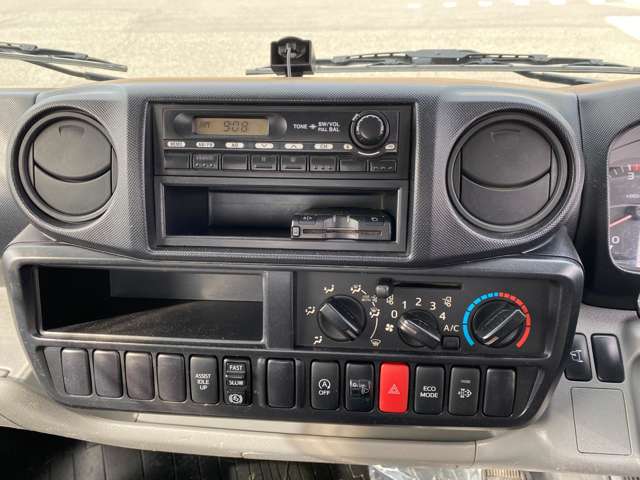 Hino Dutro 12