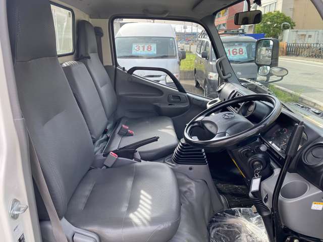 Hino Dutro 10