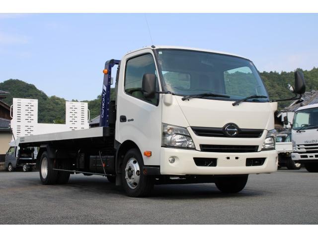 Hino Dutro 4