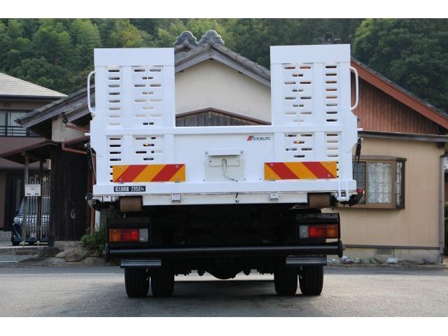 Hino Dutro 6