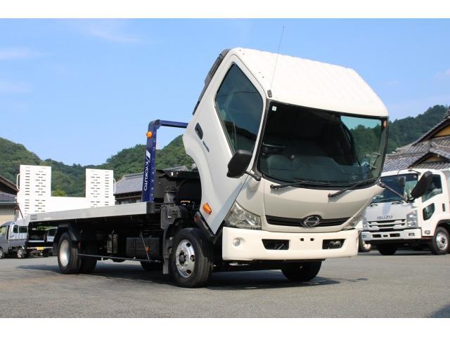 Hino Dutro 9
