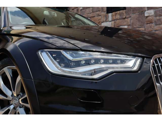 Audi A6 Allroad Quattro 4