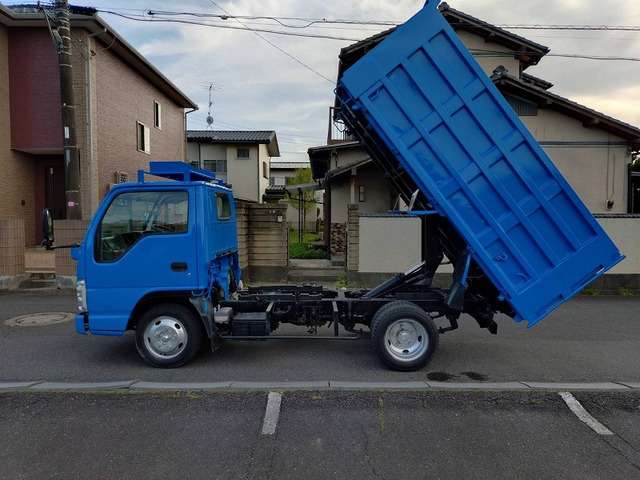 Isuzu Elf 11