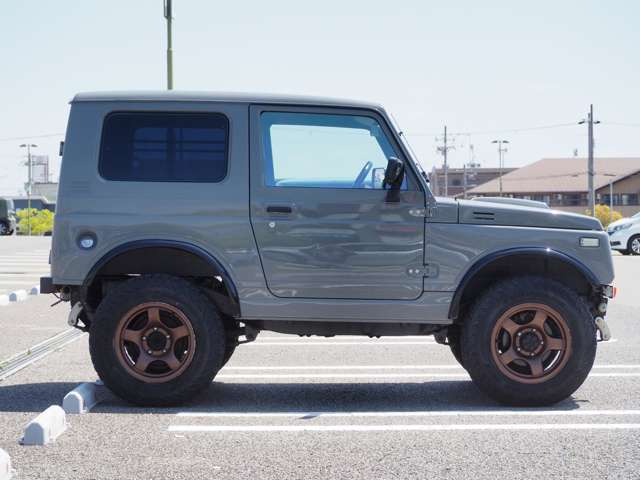 Suzuki Jimny 11