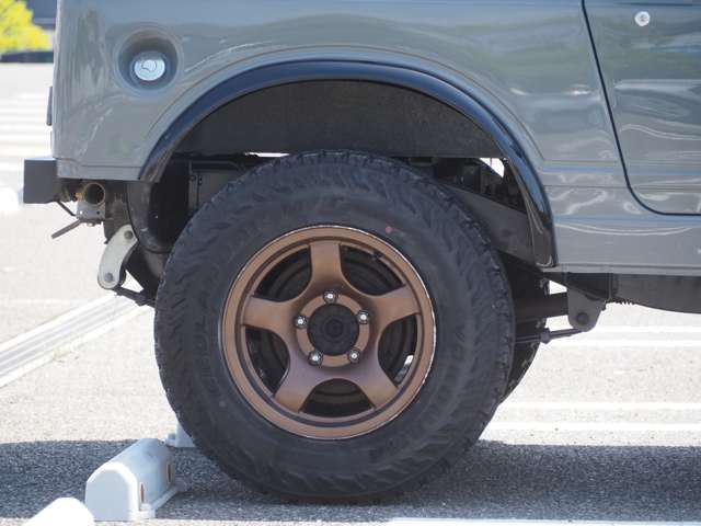 Suzuki Jimny 12