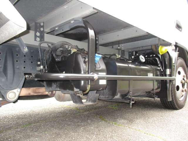 Mitsubishi Fuso Canter 11