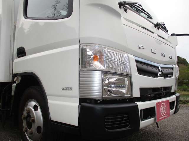Mitsubishi Fuso Canter 7