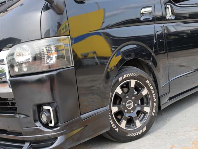 Toyota Hiace Van 7