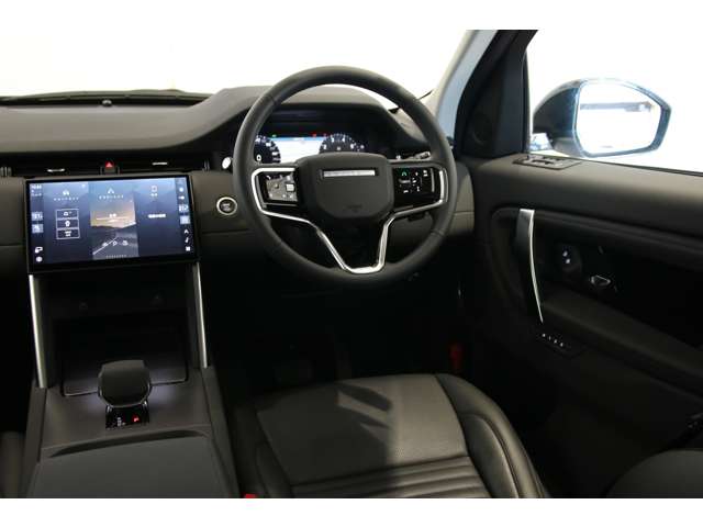 Land Rover Discovery Sport 12