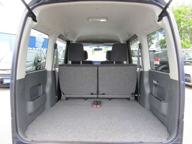 Daihatsu Hijet Cargo 9