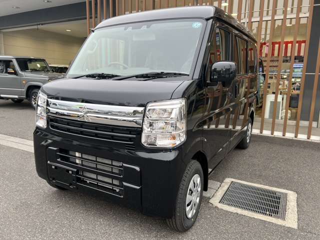 Mitsubishi Minicab Van 9