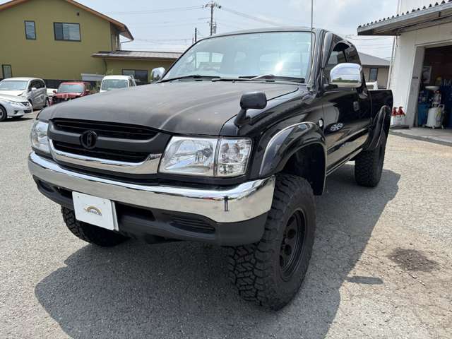 Toyota Hilux 3