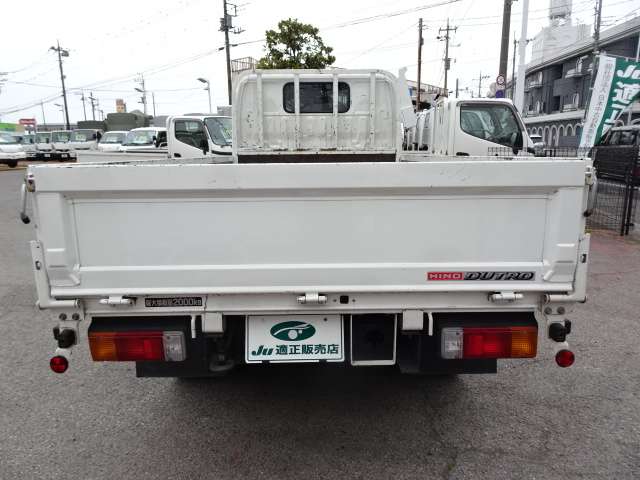 Hino Dutro 11