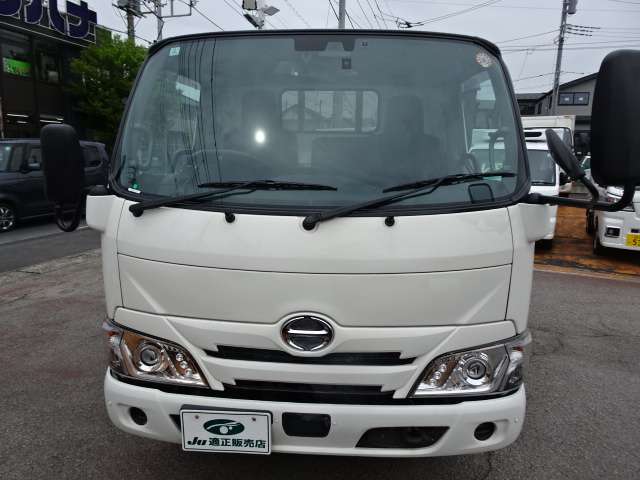 Hino Dutro 7
