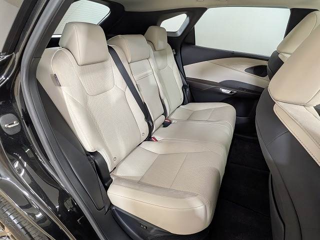 Lexus RX 6