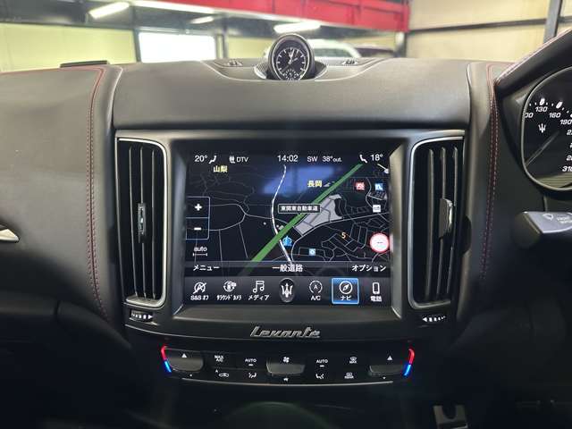 Maserati Levante 7