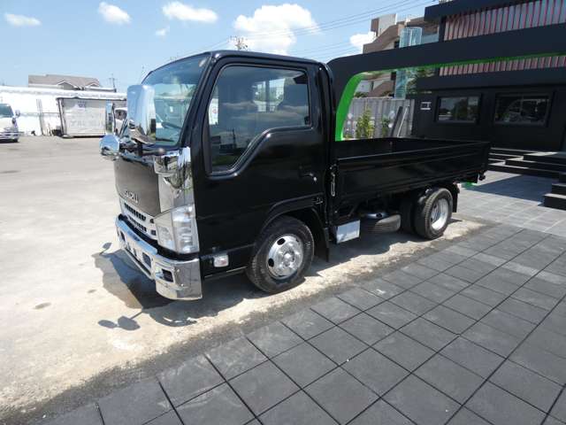 Isuzu Elf 4