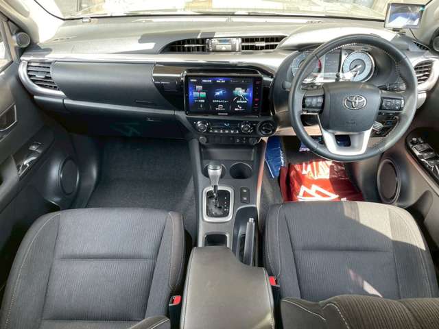 Toyota Hilux 5
