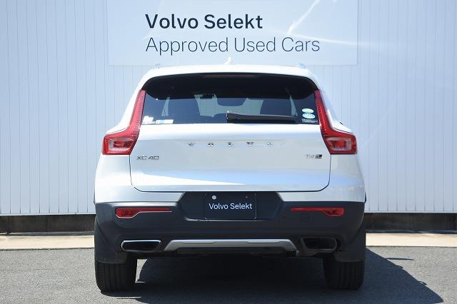 Volvo XC40 8