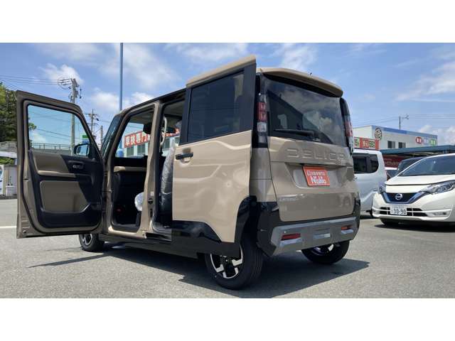 Mitsubishi Delica Mini 12
