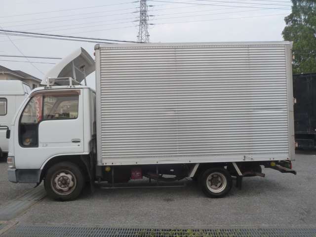 Isuzu Elf 4