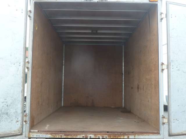 Isuzu Elf 10