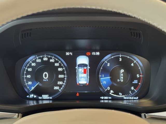 Volvo XC60 11