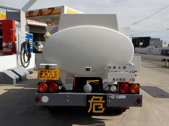 Isuzu Elf 5