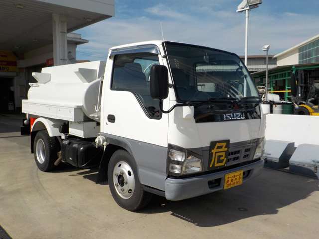 Isuzu Elf 8