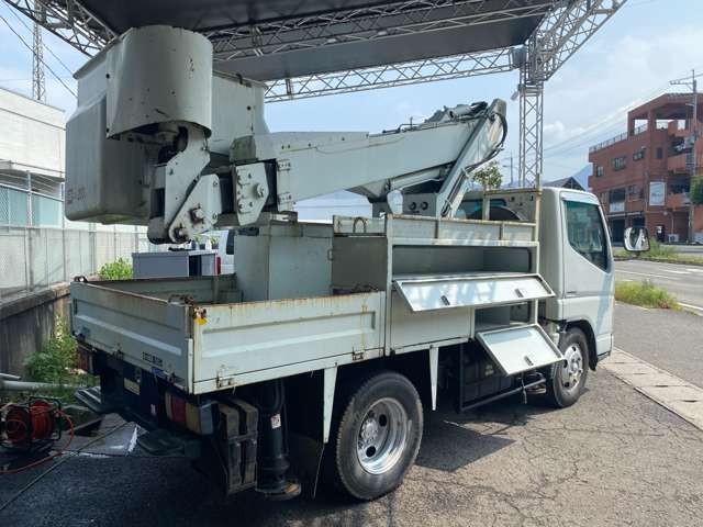 Mitsubishi Fuso Canter 12