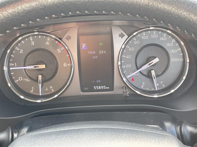 Toyota Hilux 7