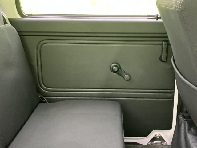 Daihatsu Hijet Deck Van 9
