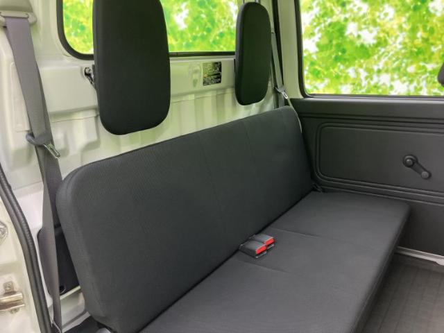 Daihatsu Hijet Deck Van 10