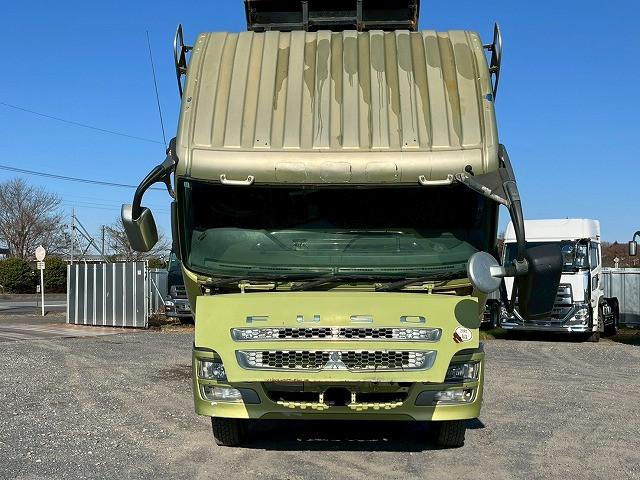 Mitsubishi Fuso Super Great 4
