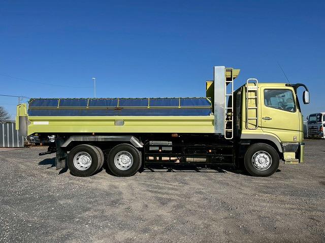 Mitsubishi Fuso Super Great 6