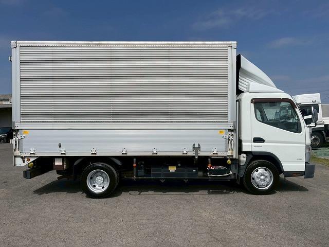 Mitsubishi Fuso Canter 4
